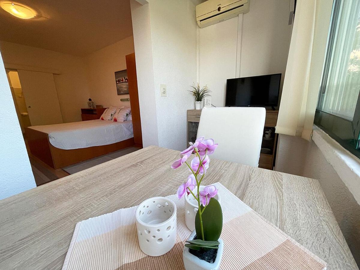 Apartments Near The Sea Barbat Barbat na Rabu Exterior photo