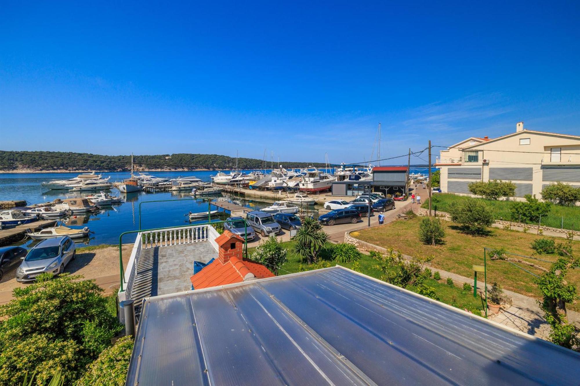 Apartments Near The Sea Barbat Barbat na Rabu Exterior photo